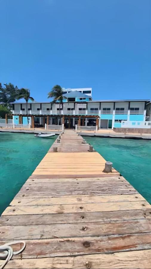 Bartolome Oceanfront Suites Isla Mujeres Esterno foto